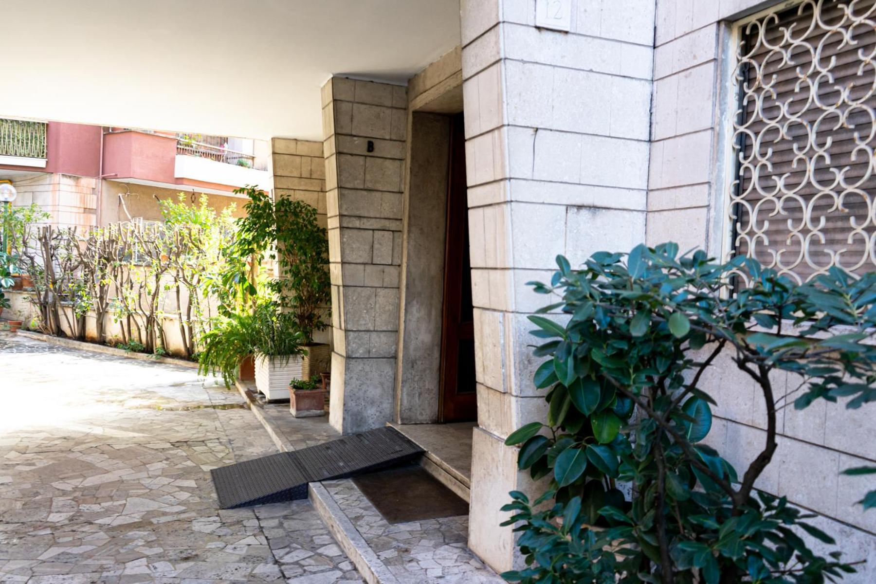 Ermete Vatican House Rome Exterior photo